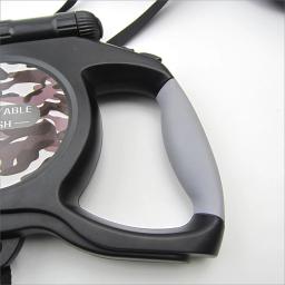Cão camo trela retrátil com luz extensível automático grande animal de estimação chumbo forte tração corda para cães grandes andando 190 kg - Image 3