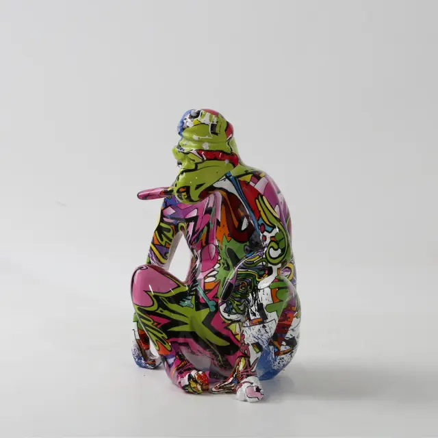 Enfeite de Macaco Colorido Tingido para Decoração Moderna e Criativa em Casa, Escritório e Artesanato de Mesa