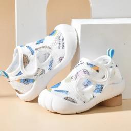 Tênis de rede antiderrapante com sola macia para bebês, sapatos clássicos para bebês, meninos e meninas recém-nascidos, primeiros caminhantes - Image 5