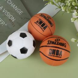 1pc casa de bonecas em miniatura bola de esportes de futebol e basquete decoração acessórios boneca casa de bonecas decoração dropshipping - Image 2