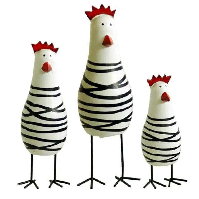 Conjunto de 3 Estatuetas de Galo em Madeira com Pintura Artesanal para Decoração e presentes