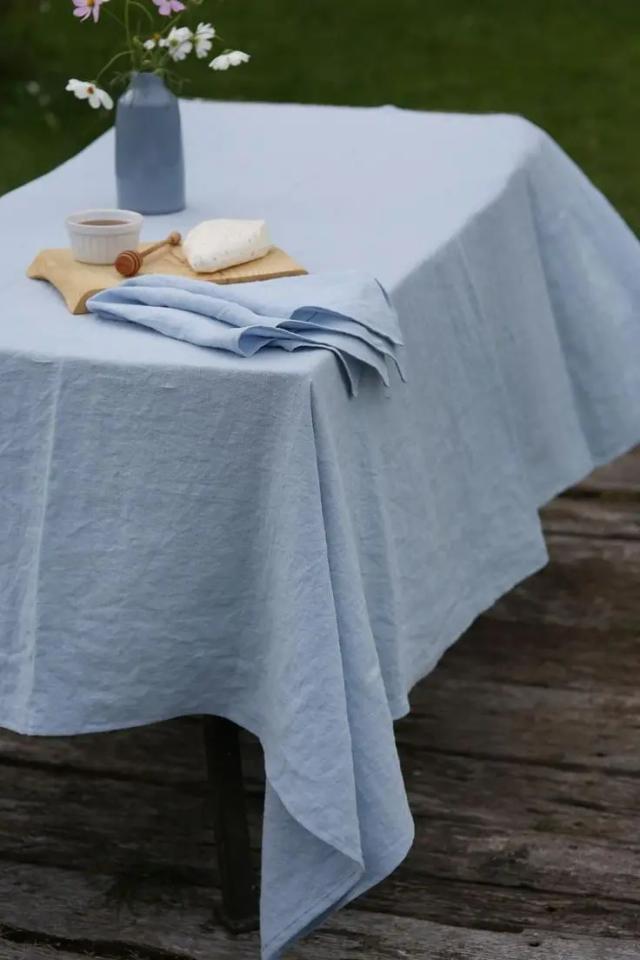 Toalha de Mesa Monocromática em 100% Linho Natural para Decoração de Cozinha e Jantar em Festas e Feriados