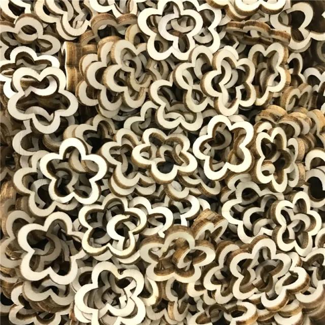 Conjunto de 100 Ornamentos de Madeira em Forma de Flor, Folha e Coração para Decoração de Festas e Projetos de Scrapbooking DIY