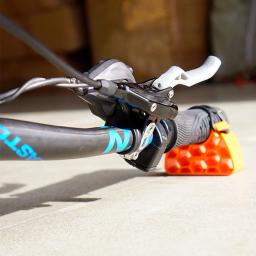 Suporte para guidão de bicicleta, estabilizador com clipe para estacionamento invertido, estável, manutenção mtb, ferramenta de reparo de bicicleta, adequado para 30 ~ 34mm - Image 3
