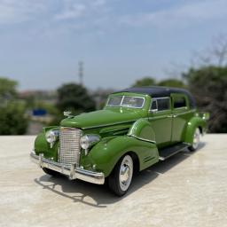Modelo de carro clássico, 1:30 Diecasts, brinquedo de veículo metálico, coleção retro, alta simulação, presente brinquedo infantil - Image 1