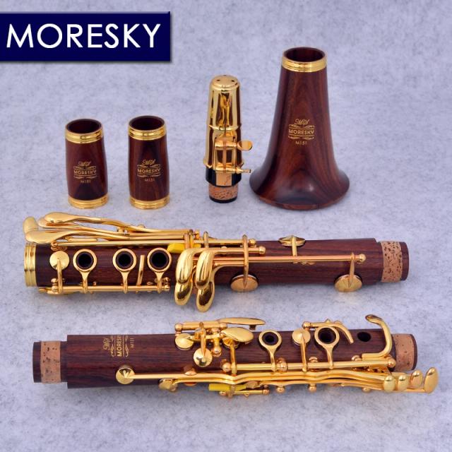 Clarinete Profissional de Madeira Vermelha Moresky em Jacarandá BB Banhado a Ouro com 18 Chaves - Sib Klarnet Modelo M15