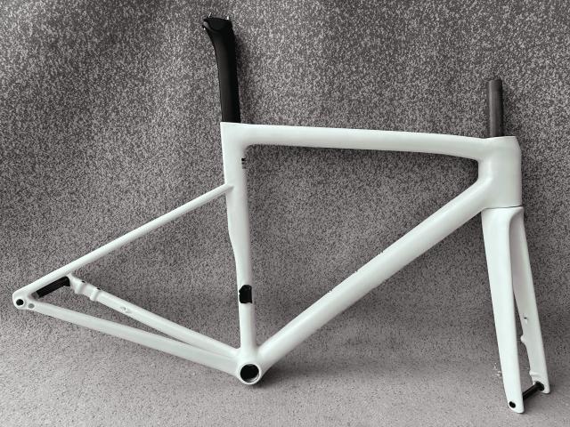 Quadro de Bicicleta de Estrada T1100 Carbono 8ª Geração Freio a Disco