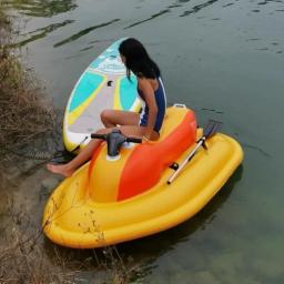 Brinquedos infláveis motorizados elétricos adultos do barco do flutuador da piscina do jet ski da água com longa resistência - Image 4
