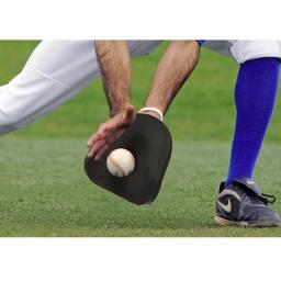 2pc softland beisebol softball defensivo pegar luvas de treinamento rápido mão plana luva treinador defensivo captura postura dedo placa - Image 1