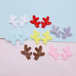 50 pares/lote 2.8*3.5cm dois lados feltro 3d veado antler acolchoado apliques para diy enfeites de natal clipe de cabelo decoração remendos - Image 1