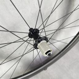 Rodas de Carbono 700C para Bicicleta de Estrada com Freio V, Profundidade de 50/60mm, Largura de 25mm, Acabamento Fosco Brilhante 3k, Cubo R13, 11-12 Velocidades, Logotipo Personalizado - Image 6