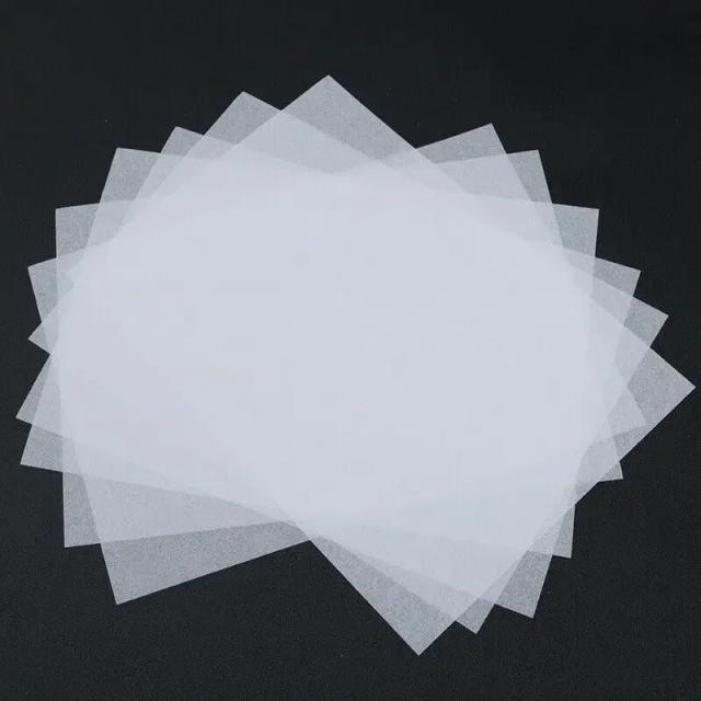 Papel Vegetal Translúcido para Artesanato: 100 Folhas Ideais para Desenhos, Caligrafia e Cópias em Almofadas e Livros