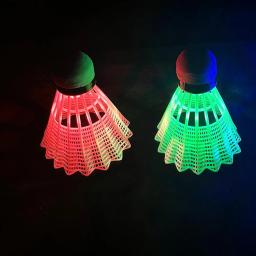 Colorido plástico LED Badminton Petecas Set para crianças, interior e exterior, 6 espuma, esporte, crianças - Image 2