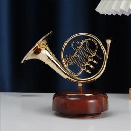 Clássico trompa francesa Music Box, Wind Up Twirling, base giratória, latão instrumento de sopro, Artware miniatura - Image 3