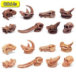 Brinquedo dinossauro de plástico para colecionadores Fóssil animal Modelo de esqueleto de crânio Dinossauros de ensino Presentes artesanais Brinquedos de decoração para casa - Image 1