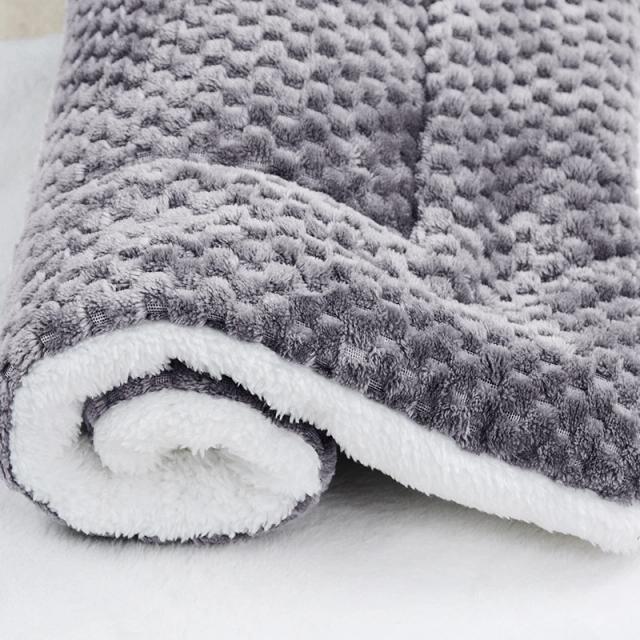 Cobertor de Lã Macia e Espessada para Cães e Gatos - Conforto e Calor em Tapete de Cama e Almofada para Sofá