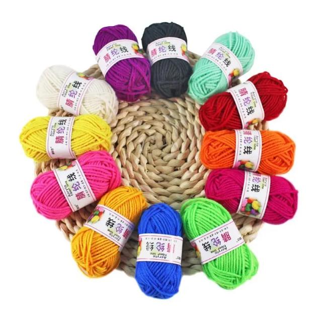 Kit Starter com 12 Fios Multicoloridos para Crochê e Tricô - Ideal para Iniciantes em Artesanato