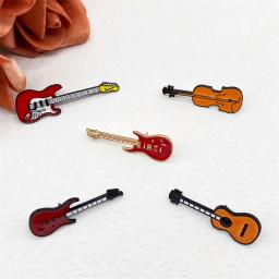 Venda quente nova série de instrumentos musicais guitarra elétrica violino yukri metal esmalte broche moda personalidade pino distintivo presente - Image 3