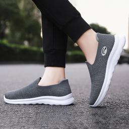 Novo pano tênis de corrida para homens um pedal sola macia lazer verão ao ar livre sapatos leves respirável esportes formadores - Image 2