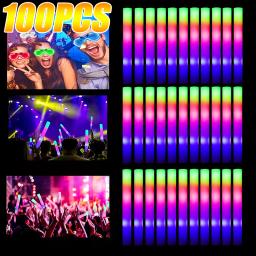 Cheer Tube Glow Sticks, Luz escura para festa, Bulk Colorido, Decoração de casamento, Espuma, LED RGB, 50Pcs - Image 1