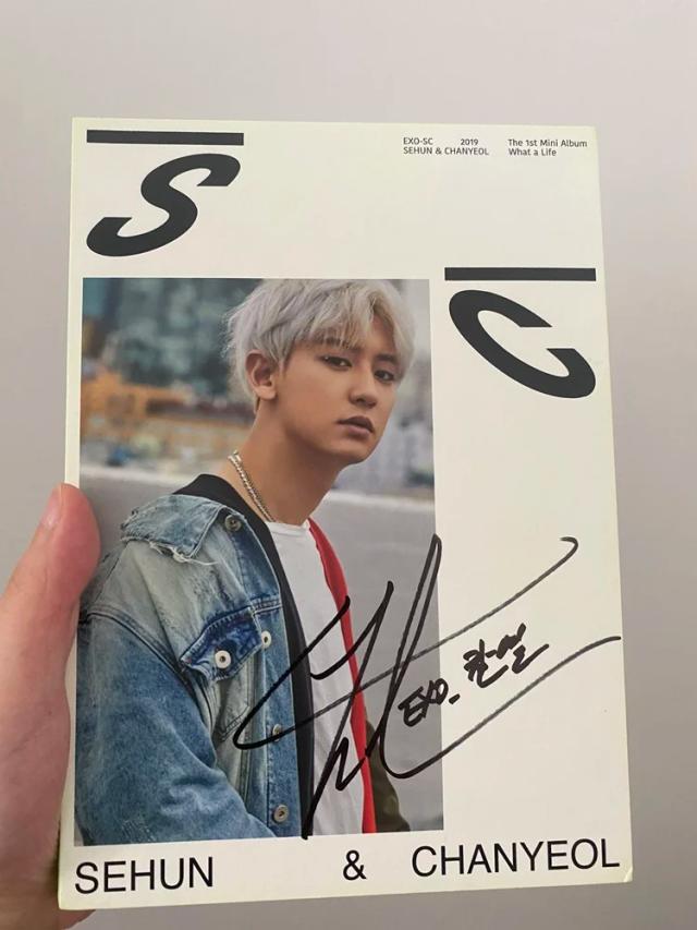 Chanyeol: Mini Álbum Autografado do EXO-SC com Capa Exclusiva e Detalhes Sobre Seu Primeiro Álbum