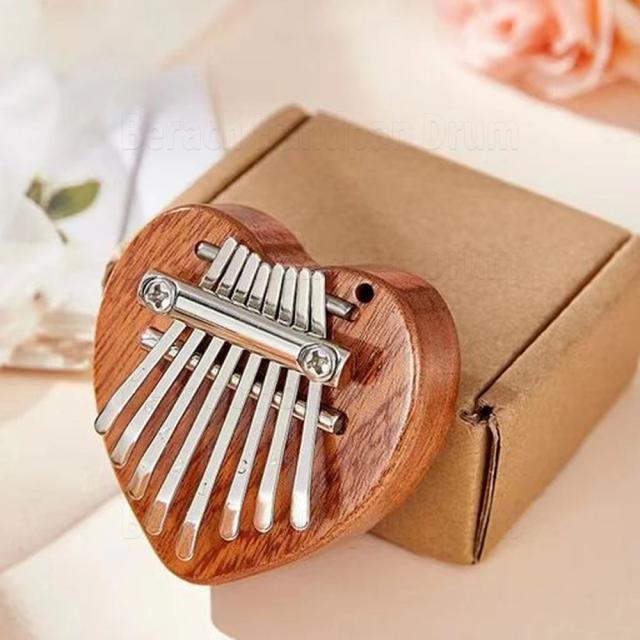 Kalimba de 8 Teclas: Piano de Polegar Portátil, Ideal como Presente para Adultos e Crianças