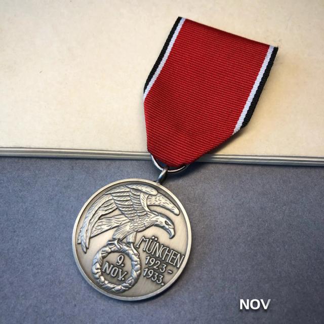 Medalha Comemorativa de Comércio Exterior em Metal com Águia Alemã - Edição Nova "Blood"