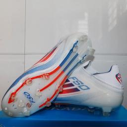Sapatos de futebol para homens, grampos ultraleves, tênis para crianças, TF, FG Training Football Boots, alta qualidade - Image 1