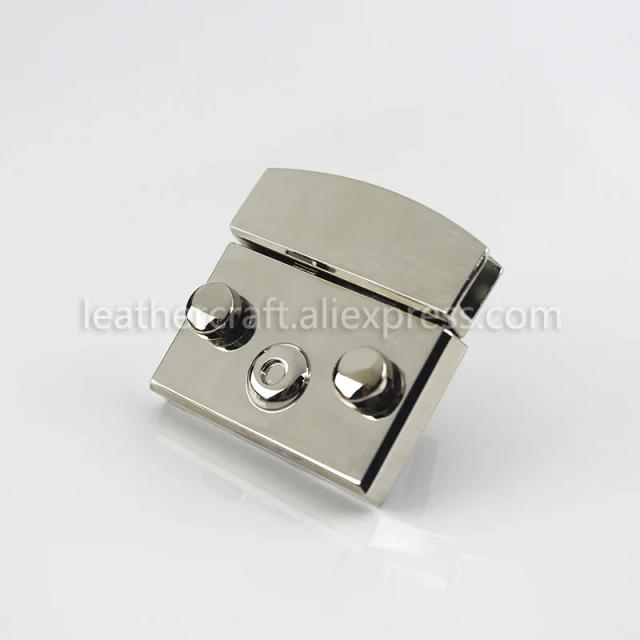 Fecho Decorativo Retangular de Metal com Pressão e Primavera para Acessórios DIY, Sacos e Artesanato em Couro