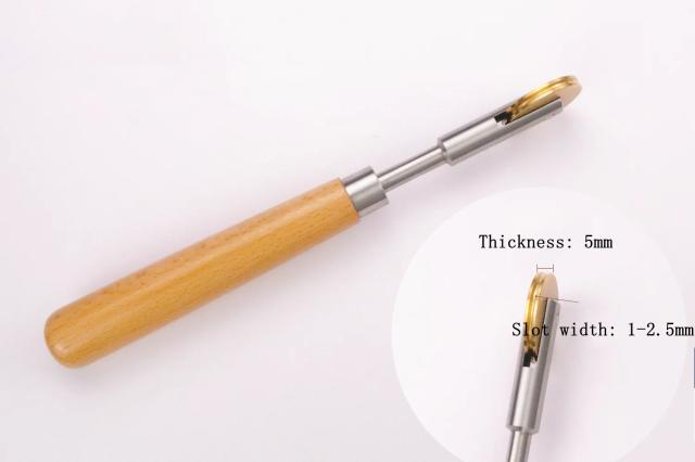 Ferramenta Eficiente para Reparo e Afinação de Piano com Roda de Peg e Cordas de Estabilização para Reduzir Tempo de Instalação.