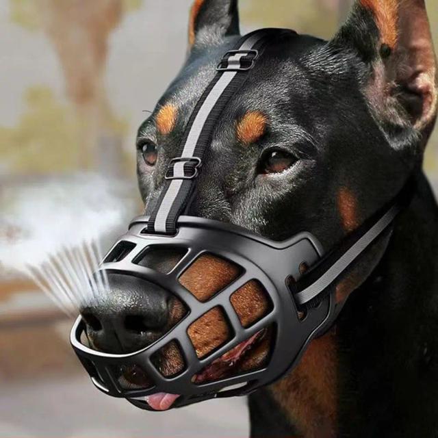 Tampa Ajustável para Boca de Cão com Anti-mordida, Faixa Reflexiva e Sistema de Hidratação em Plástico Respirável