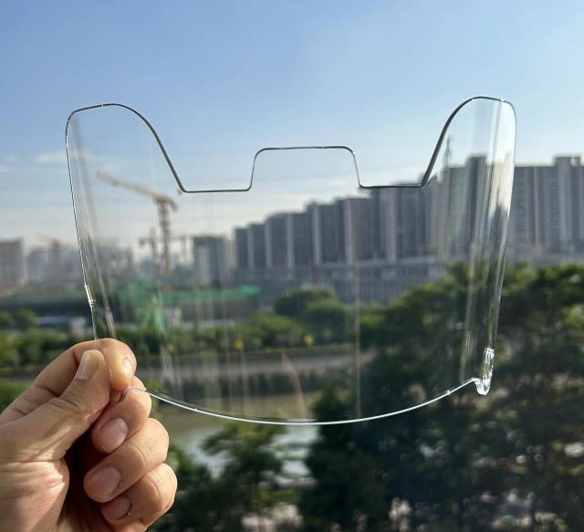Capacete Universal de Rugby com Viseira Arco-Íris e Óculos de Proteção para Futebol Americano, Equipamento de Treinamento e Acessórios.