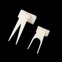 Suporte de alimento plástico para papagaios, frutas garfos, alimentação de gaiola, alimentador de pássaros, pet bird suprimentos, 4pcs - Image 5