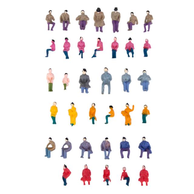 Conjunto de 50 Figuras Pintadas de Pessoas Sentadas em Escala HO 1/87 para Trem Ferroviário