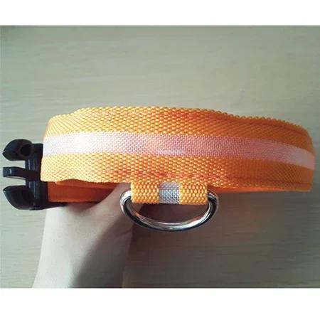 Coleira Luminosa Brilhante em Nylon com LED para Cães e Gatos - Ideal para Noites seguras