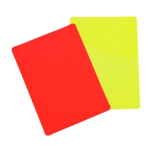 Cartões de Advertência para Árbitros de Futebol: Vermelho e Amarelo, Equipamento de Liga de Futebol e Botas de Treinamento - 2 Peças