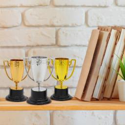 Mini troféu de plástico resistente ao desvanecimento, troféus plásticos chamadores, mini ornamentos de desktop para favores do partido, adereços recompensas - Image 1