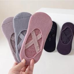 3 pares/5 pares/1 par meias de yoga feminino algodão silicone antiderrapante pilates aperto toalha sem mostrar barra respirável bandagem esportes meia - Image 4