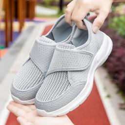 Idosos sapatos para diabéticos das mulheres dos homens tênis tamanho grande mais fertilizante alargamento sapatos ajustável pé inchaço sapato antiderrapante casal - Image 3