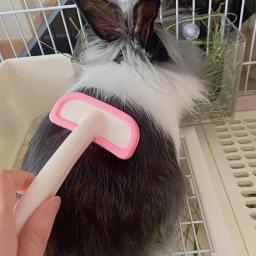 Silicone Fur Grooming Trimmer Escova, Pequeno Pet Rabbit Comb, cobaia, Chinchilla Limpeza, Grooming Tool, Lapin Acessórios - Image 1