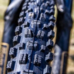 Maxxis assegai downhill sem câmara de ar mtb pneu de bicicleta 29 27.5 jantes mountain bike pneus de 29 polegadas para dh dd trail enduro corrida 29x 27.5x - Image 4