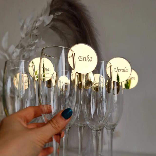 Cartões Personalizados para Casamento: Marcadores de Vidro, Etiquetas de Bebida e Encantos em Espelho de Ouro - Pacote com 20 Peças