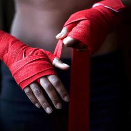 2 rolos/conjunto 1.5m/3m algodão boxe bandagem esportes cinta sanda kick boxe mma luvas de mão envolve cinto boxe esportes envoltórios bandagem - Image 3