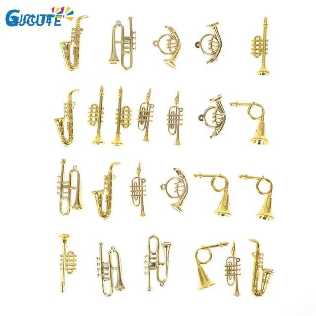 Acessórios de Casa de Bonecas: Conjunto de 24 Miniaturas de Trompete e Móveis 1/12