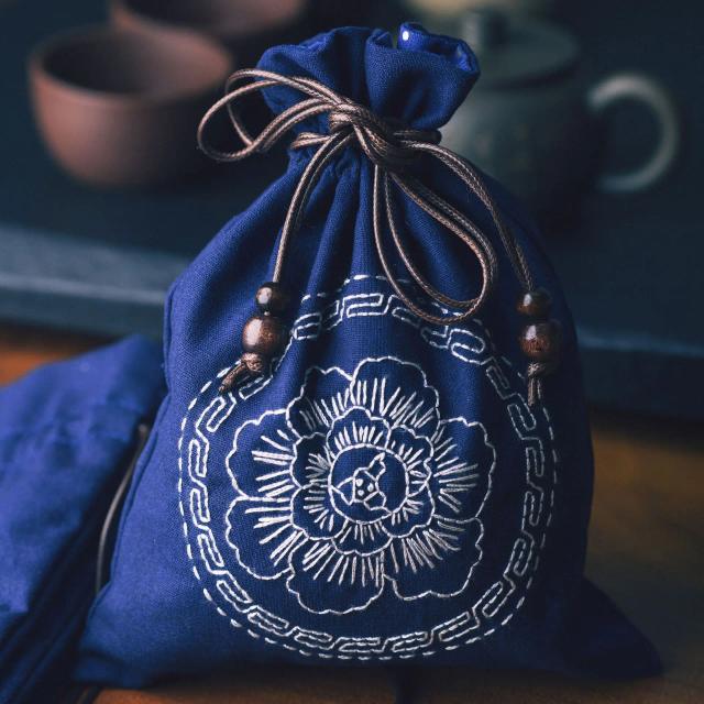 Kit de Armazenamento DIY com Saco Bordado e Aro Estilo Chinês para Ponto Cruz e Costura Artesanal