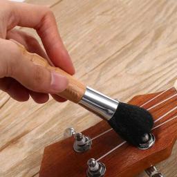 Guitarra Escova De Pó Com Cabo De Madeira, Guitar String Cleaner, Ferramenta De Limpeza De Instrumento Musical, Mini Espanador, Cerdas Suaves - Image 4