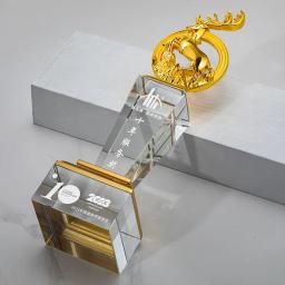 Troféu De Cristal Personalizado High-End, Lembrança Artesanato Presente, Decoração Para Casa, Criativo Metal Deer Troféus, Prêmio Comemorativo, 1Pc - Image 1