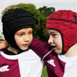 Capacete de rugby resistente a impactos com alça ajustável para crianças, protetor de cabeça ultraleve para futebol e esqui juvenil, acessórios esportivos - Image 1