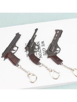 Game Gun Modelo P92, R45, R1895, Pingente Cosplay, Arma Anime Revolver, Chaveiro Mochila de Metal, Decoração Festa Halloween, Presente Coleção - Image 2