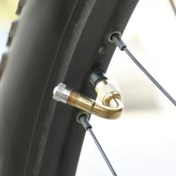 1 peça válvulas de pneu de ar de 45/90/135 graus para caminhão motocicleta acessórios de ciclismo adaptador haste de extensão de válvula de carro latão - Image 4